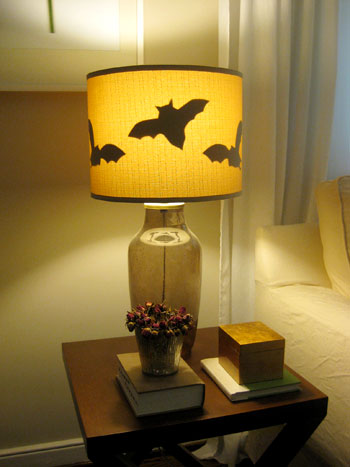 Halloween Party Decorations Ideas - lamp with bats